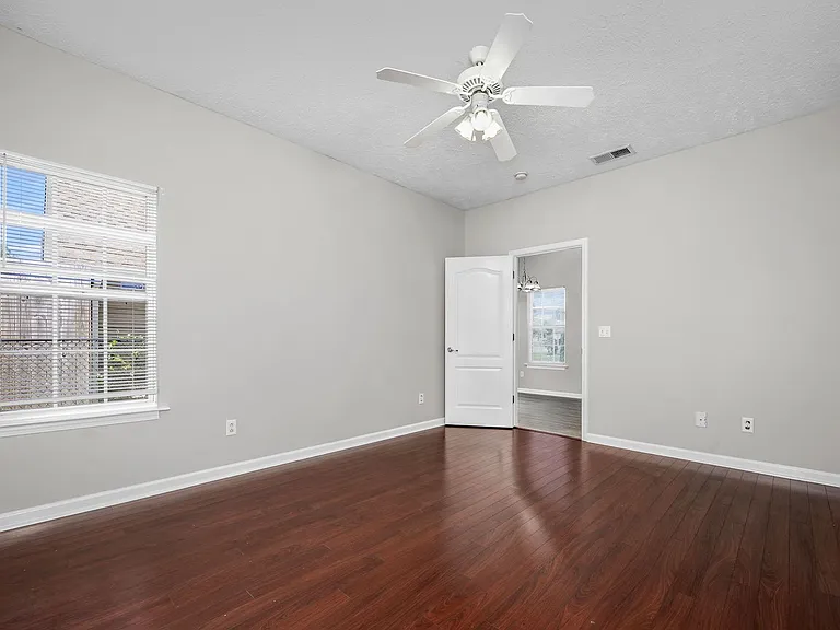 2634 Sewanee Pl — Photo 18