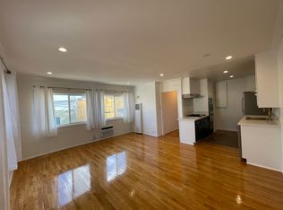 1104 S Masselin Ave, Los Angeles, CA 90019
