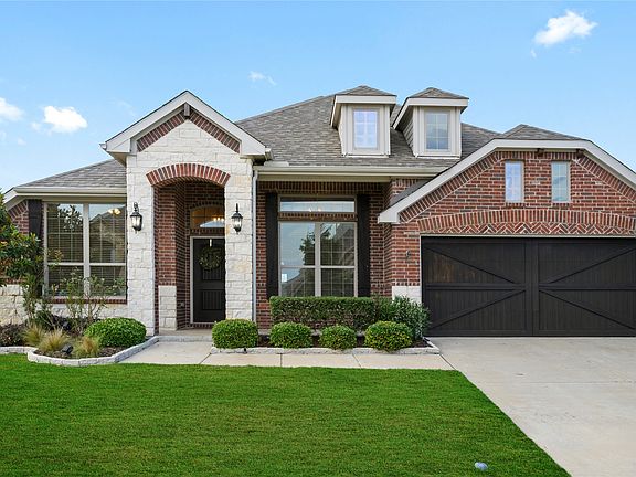2nd image of 1765 Amalfi Dr
