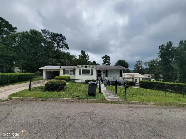 402 Roger Brawner Ave, Manchester, GA 31816