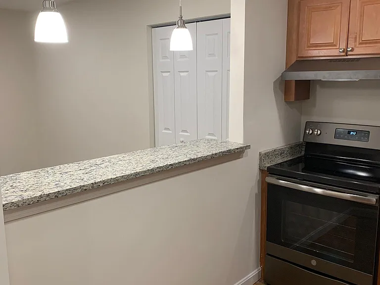 Wayside Apartments — Photo 15