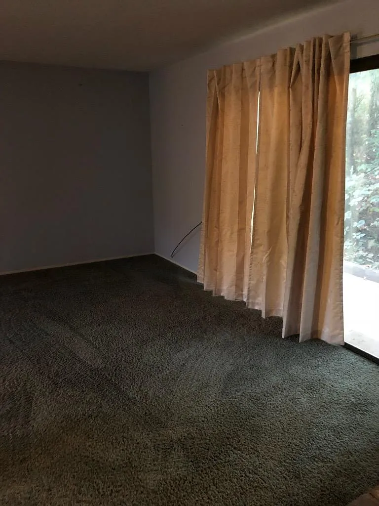 25248 Robinson Rd — Photo 4