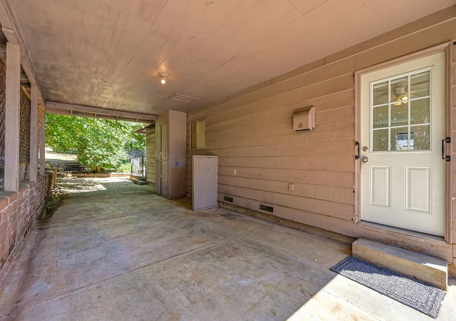 Quiet 2BR Foothills Home — Photo 3