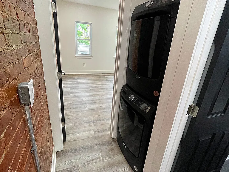 3659 N Marvine St #B — Photo 5