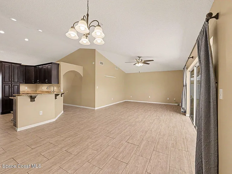 771 Wild Flower St — Photo 11