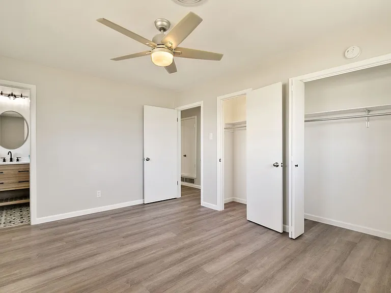 609 S Farmington Rd — Photo 23