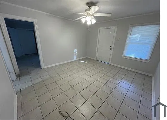 3 bed, 1200 sqft, $1,250 — Photo 2
