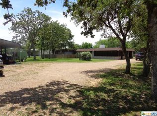 270 Live Oak Ln, Victoria, TX 77905
