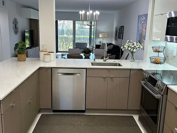 7286 Huntington Ln APT 101, Delray Beach, FL 33446