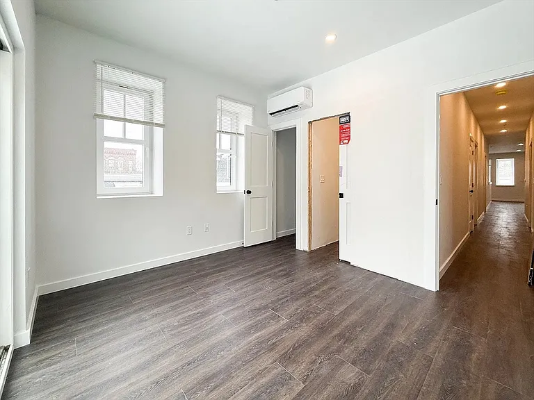 71 Perrin St #3 — Photo 17