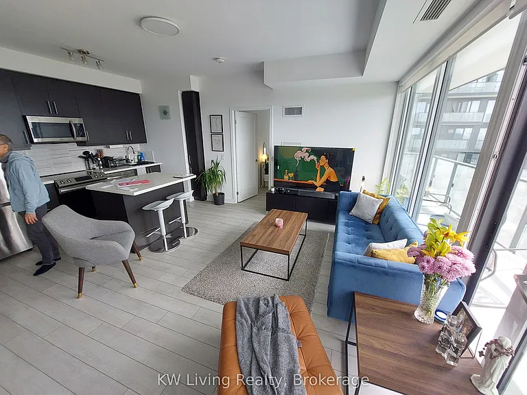 95 Oneida Cres #1409 — Photo 2