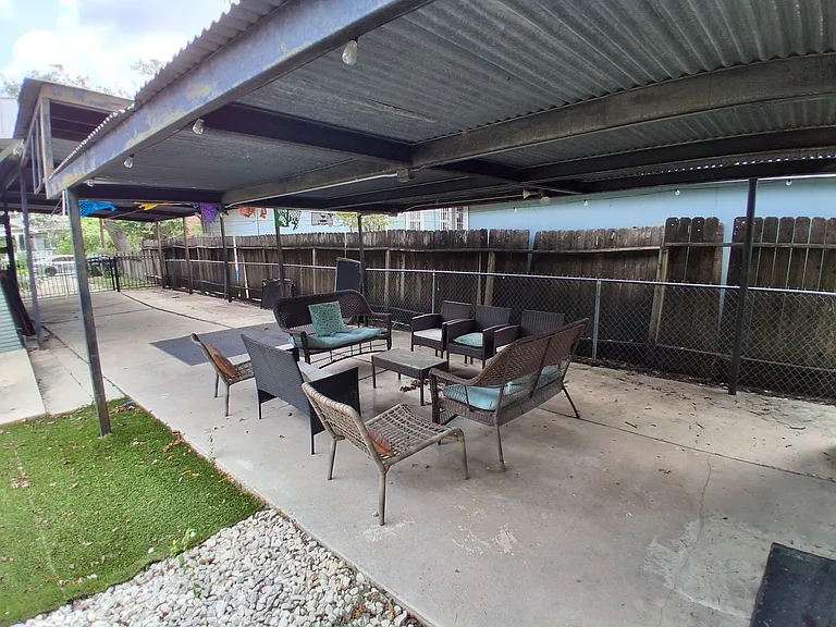 619 Cedar St — Photo 25