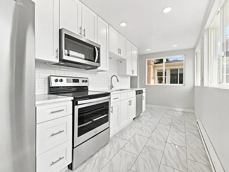 2124 E 17th Ave #5 — Photo 15