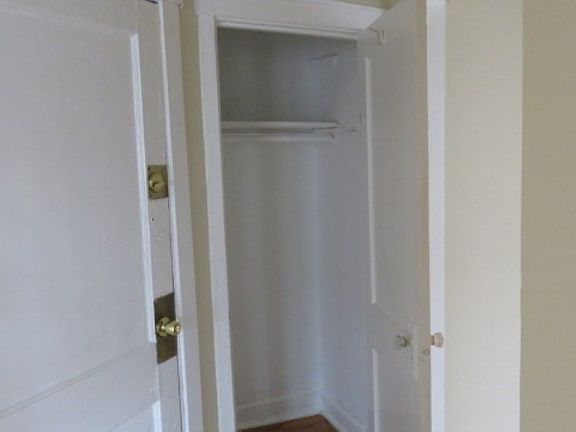 4th image of 6755 S Paxton Ave