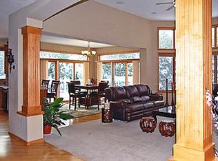 10845 Birch Ln, Woodbury, MN 55129