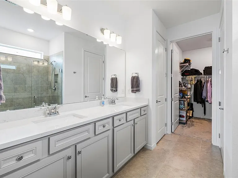 9454 Ballaster Pointe Loop — Photo 29
