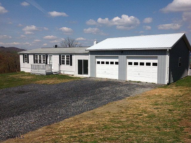 1st image of 2689 Glade Pike