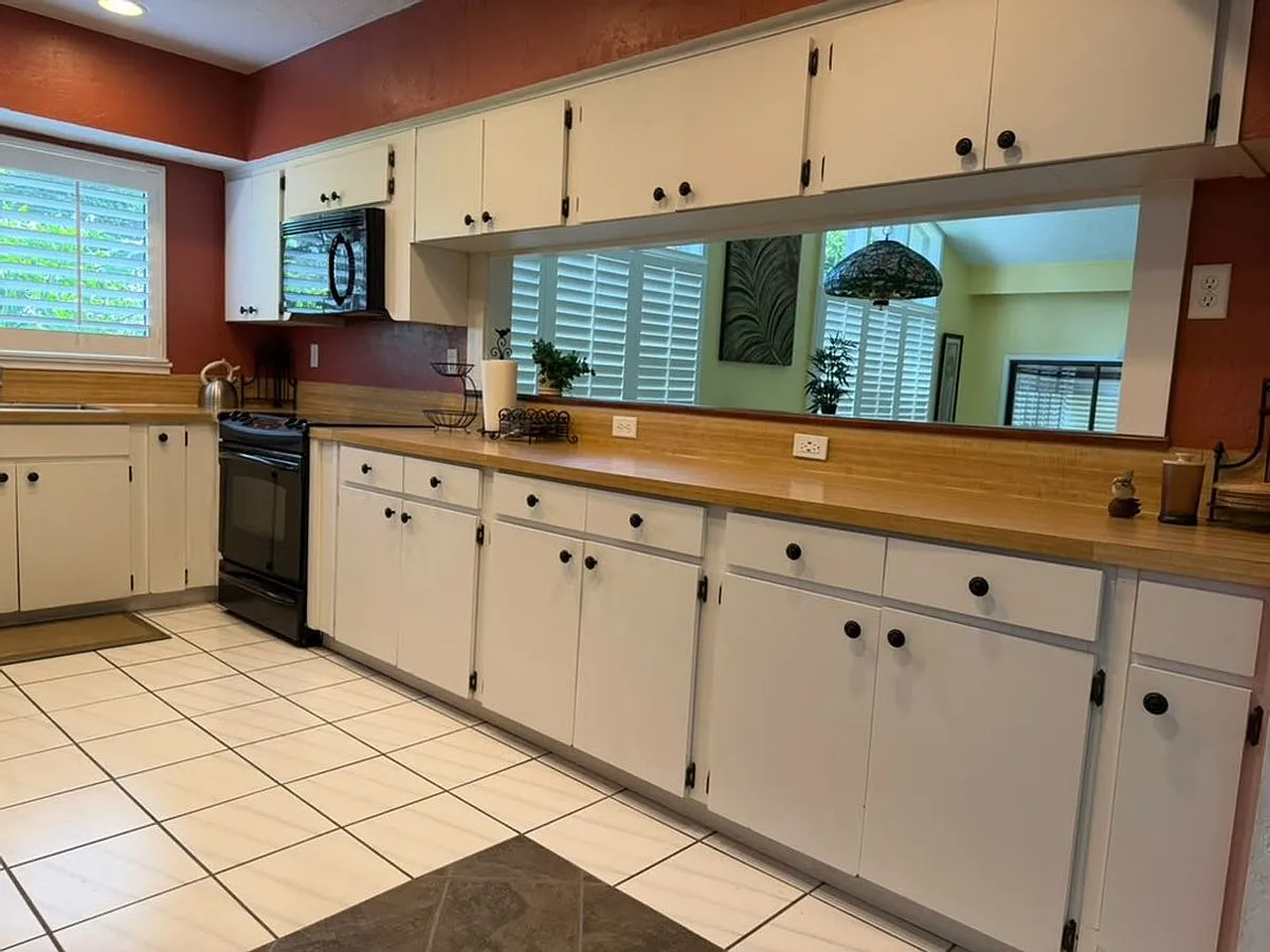 107 Canterbury Drive — Photo 4