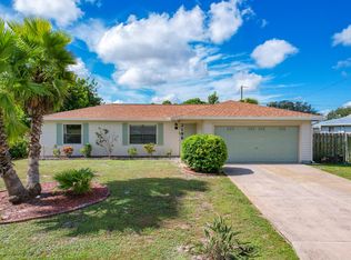 2196 Clover St NE, Palm Bay, FL 32905