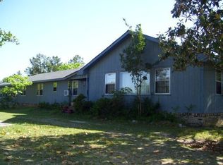 776 Grace Rd, Knoxville, GA 31050