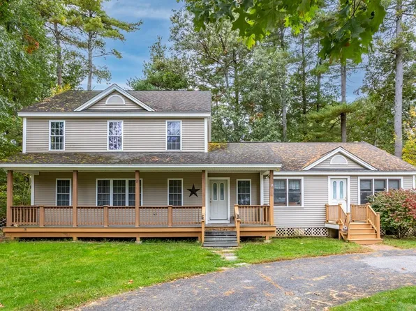38 Elm Rd, Westford, MA 01886