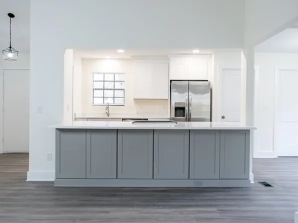 5201 Sunset Trl, Marietta, GA 30068