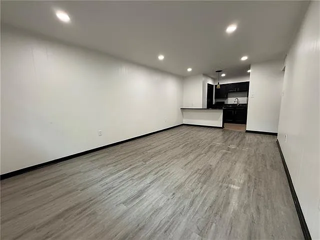 Building Photo - 812 Martin Behrman Ave #A