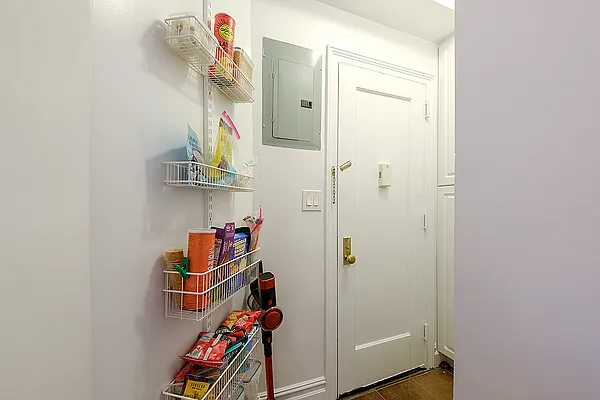 Rented by Rita S Citrin, LREB | media 8