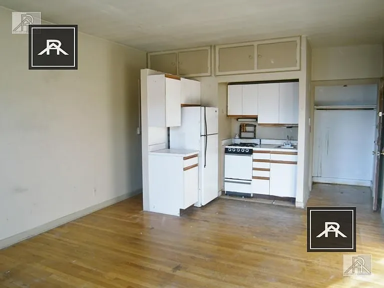 155 Brighton Ave #14 — Photo 1