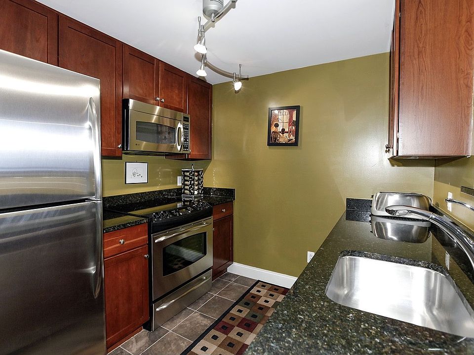 Gourmet Kitchen with Granite Counters