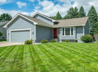 205 7th St NW, Altoona, IA 50009