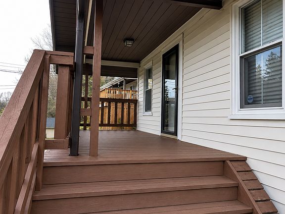 2nd image of 4052 Hillside Ave