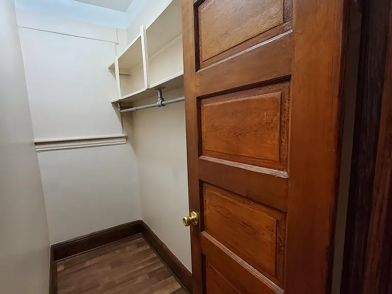 387 Avenue E — Photo 17