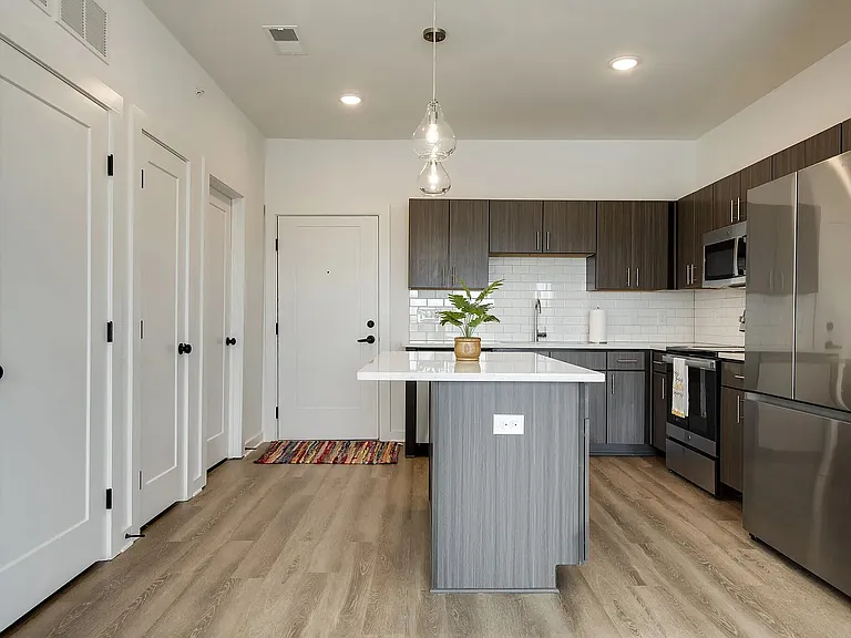 1540 Lebanon Pike #401 — Photo 4