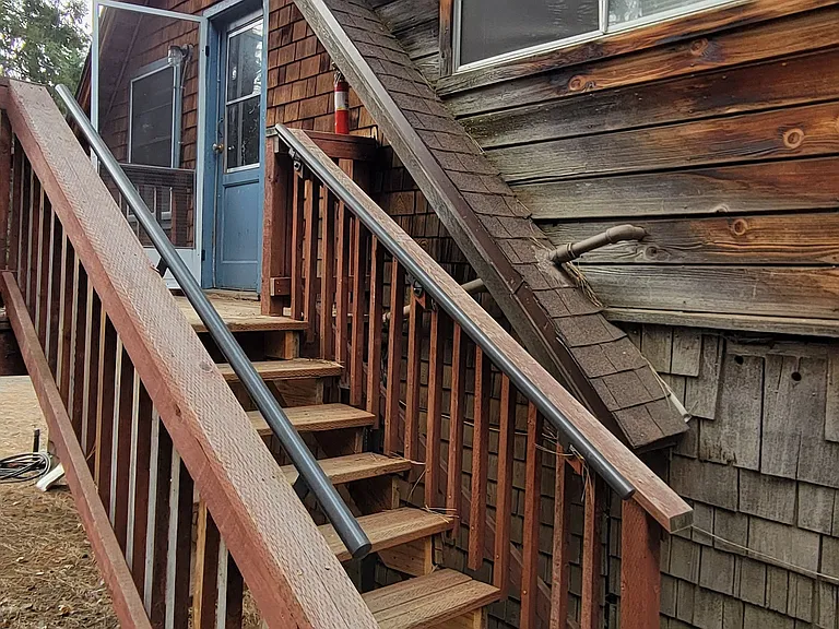 25250 Lodge Rd #B — Photo 2