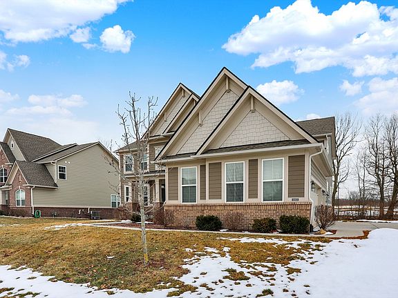 3rd image of 18813 Stonebluff Ln