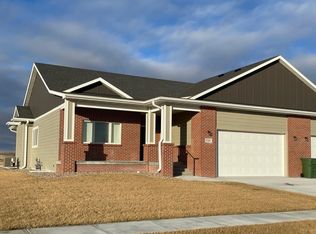 2503 W 49th St, Kearney, NE 68845