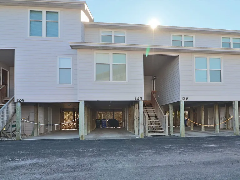 125 Crosswinds Dr — Photo 3