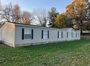 204 S Bluff St, Winslow, IN 47598