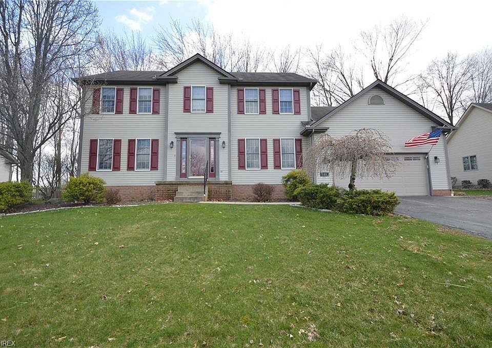 1st image of 865 Fairfield Dr