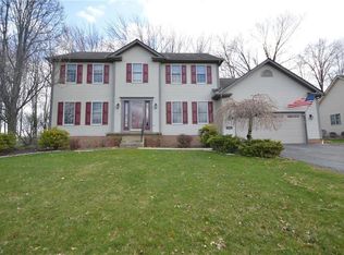 865 Fairfield Dr, Boardman, OH