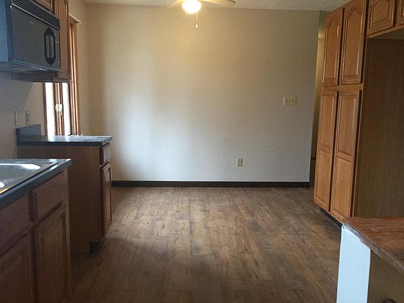 5th image of 127 E Good Ave