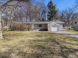 1350 N Lendale Rd, Ludington, MI 49431