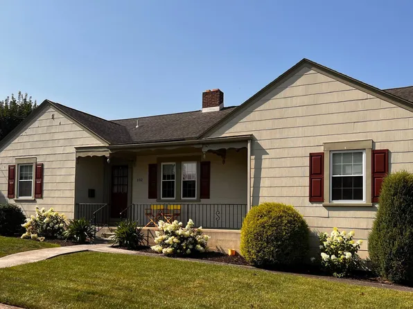 102 S Beaver St, Dillsburg, PA 17019