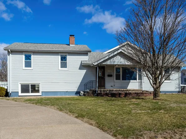 4149 28th Ave, Moline, IL 61265