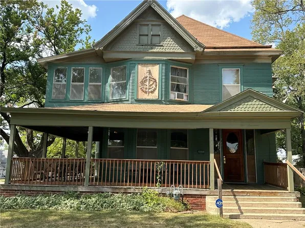 517 S 4th St, Independence, KS 67301