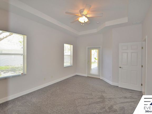4th image of 16 Ellington Dr