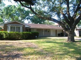 5151 Beechnut St, Houston, TX 77096
