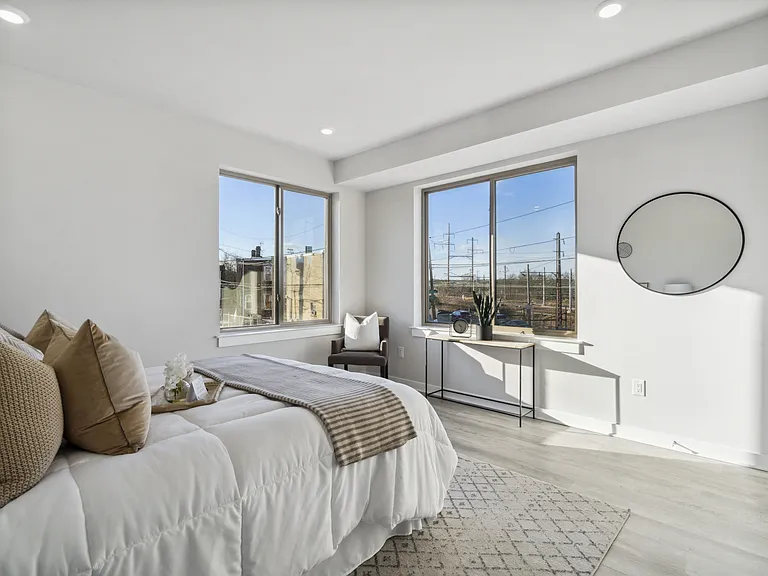 731 N 35th Street Townhomes — Photo 12