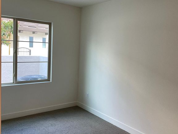 5th image of 2627 Glamis Ct